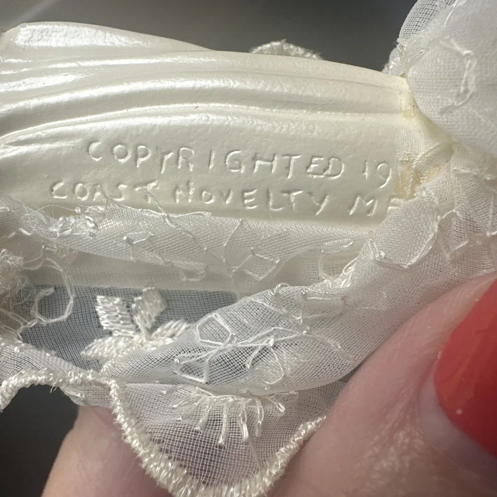 Vintage 1950's Coast Novelty Porcelain Wedding Cake Topper 4